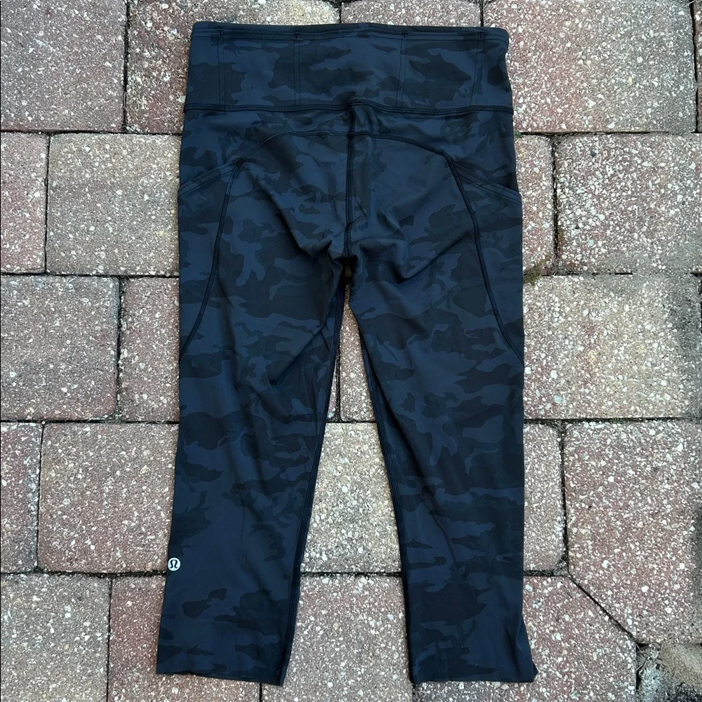 Worn once - LULULEMON Fast and Free Crop *Nulux in Incognito Camo Multi Grey - Picture 5 of 12